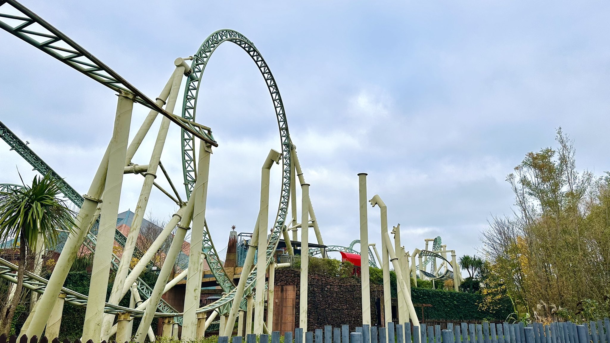 Colossus at Thorpe Park RETRACK ThemeParkRM