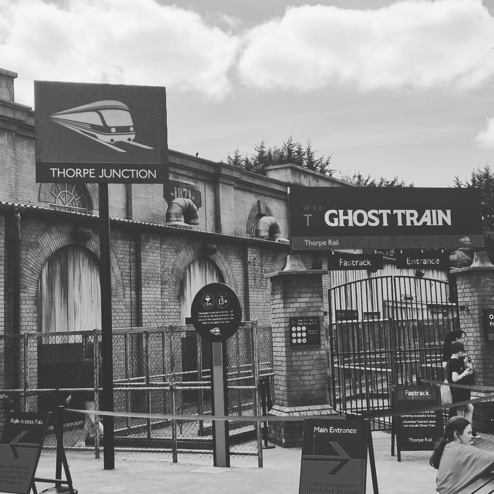 Ghost Train Review ThemeParkRM